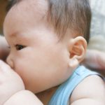 【授乳中に紅茶は大丈夫?】カフェインが赤ちゃんに与える影響は?ハーブティーは?